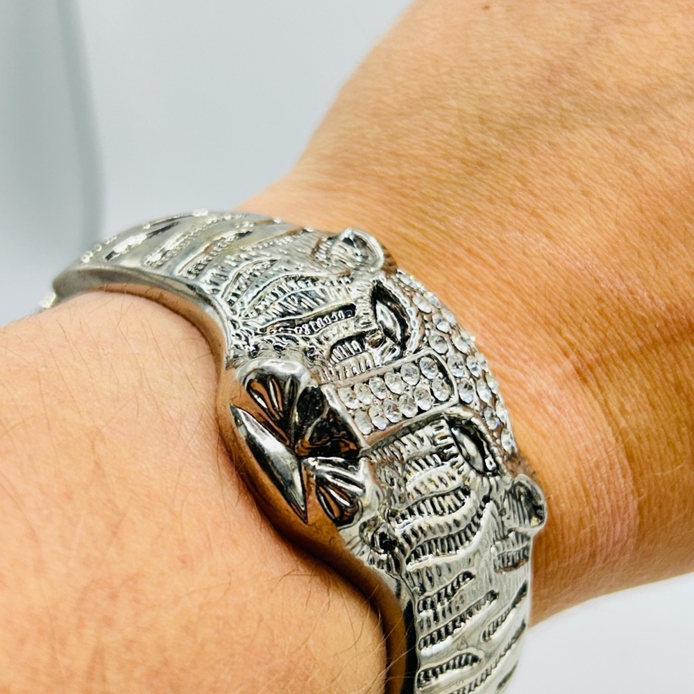 Tiger Bangle; Stainless Steel Spring Closure; 7 Inches - Picture 3 of 6